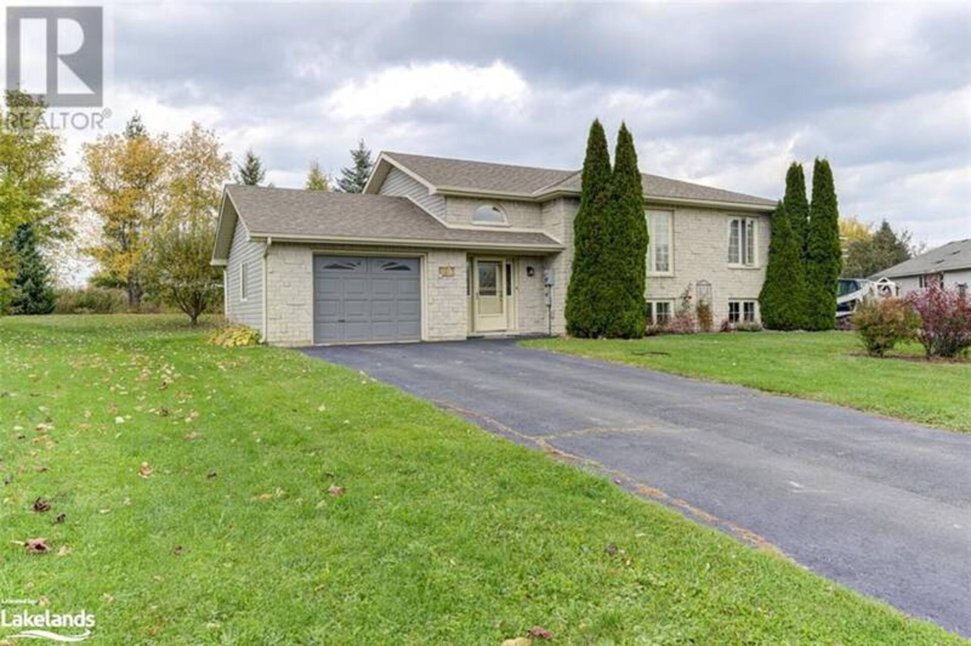 49 COUNTRY Crescent Meaford