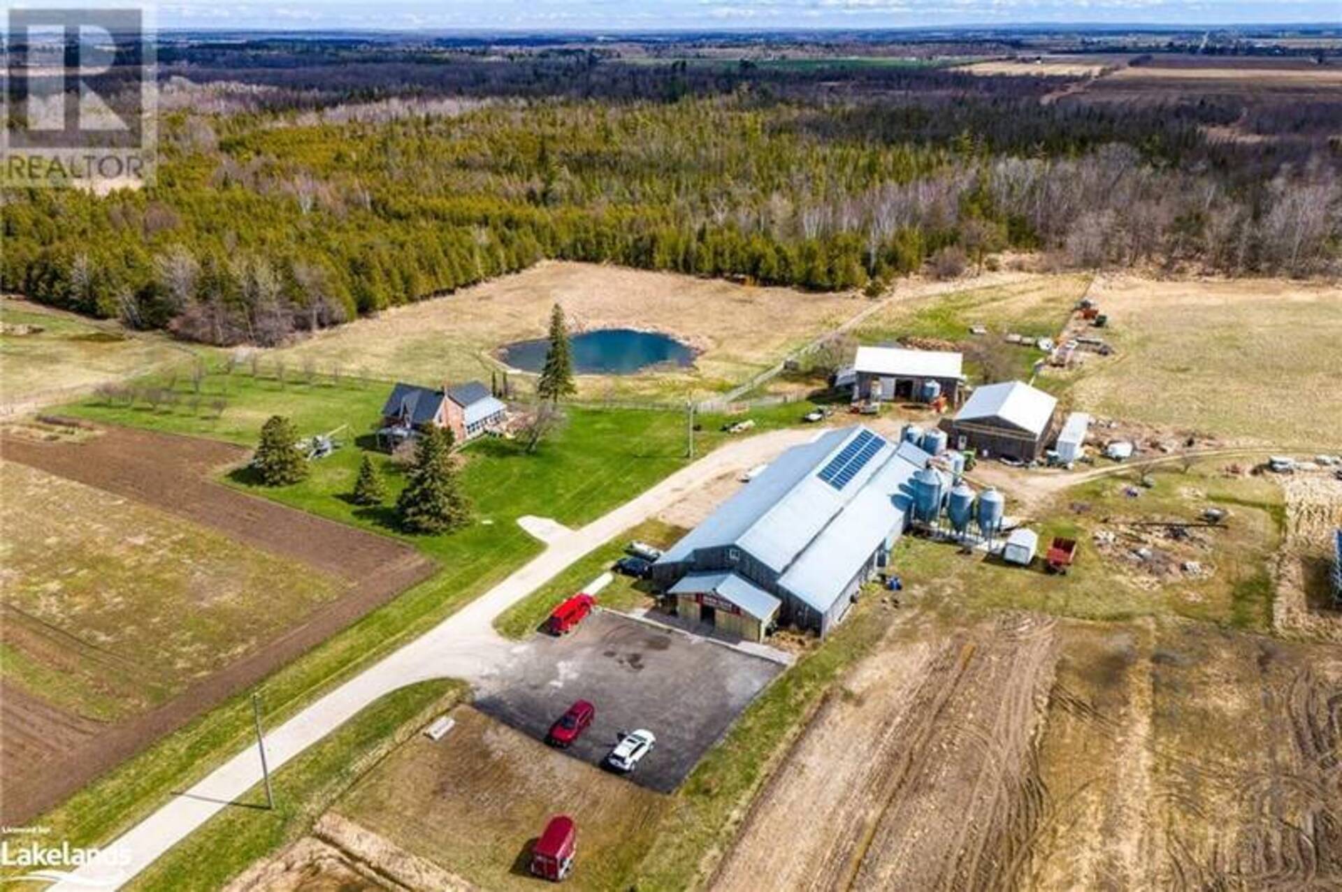 1617 COUNTY RD 42 Clearview